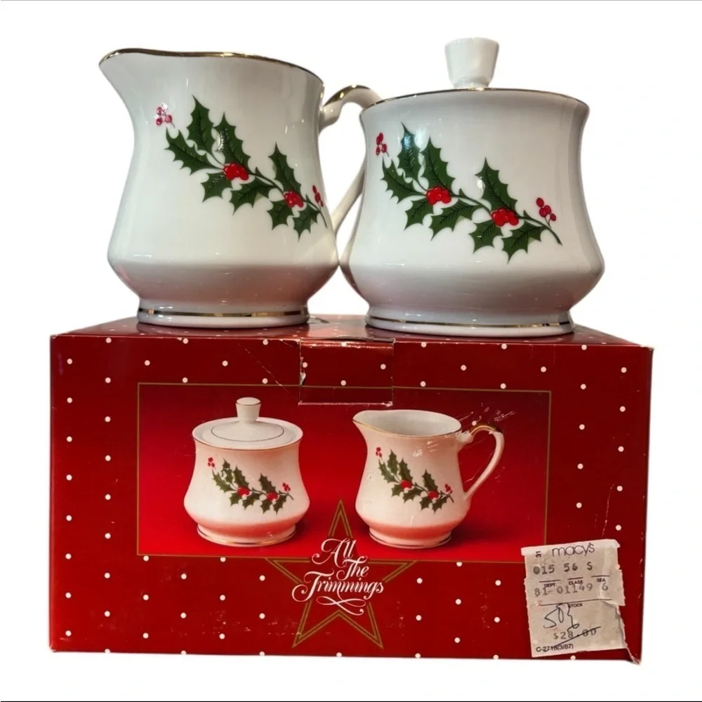 Macy’s Vintage “All the Trimmings” Festive Christmas Creamer and Sugar Set + Box